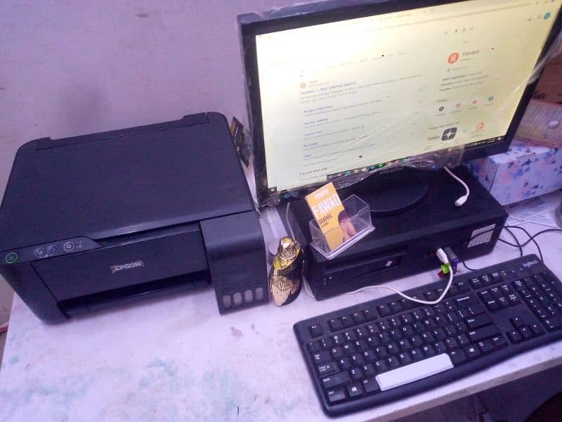 Computer and 4 color printer setup 8