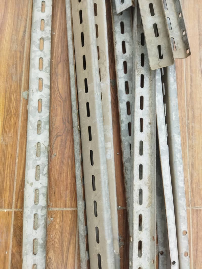 L2 Structure Available 0