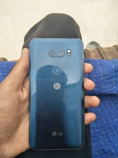 LG V30