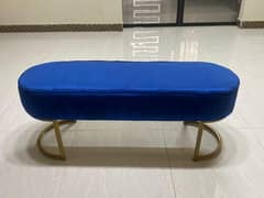 2 seater luxury stool with iron stand.