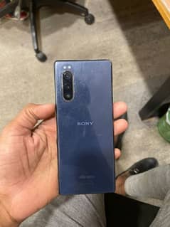 XPERIA 5 | NON PTA | FRESH KIT SLIGHTLY USE