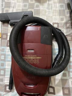 Sanyo vacuum cleaner ( 1600 watt )