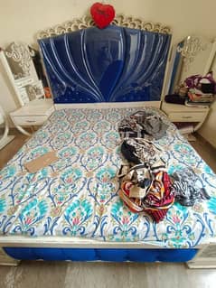 bedroom set bed sidetable cupboard dressing furniture