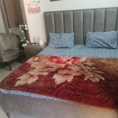 E11 per day and short time furnished flat available for rent