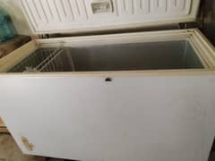 Waves deep freezer