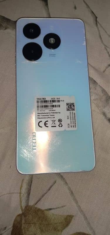spark go 2024 1 year used in 1 hand condition 10/10 1