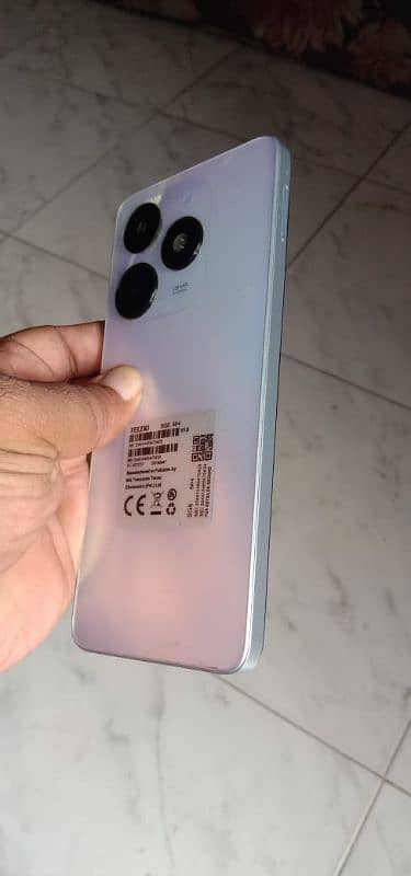 spark go 2024 1 year used in 1 hand condition 10/10 5