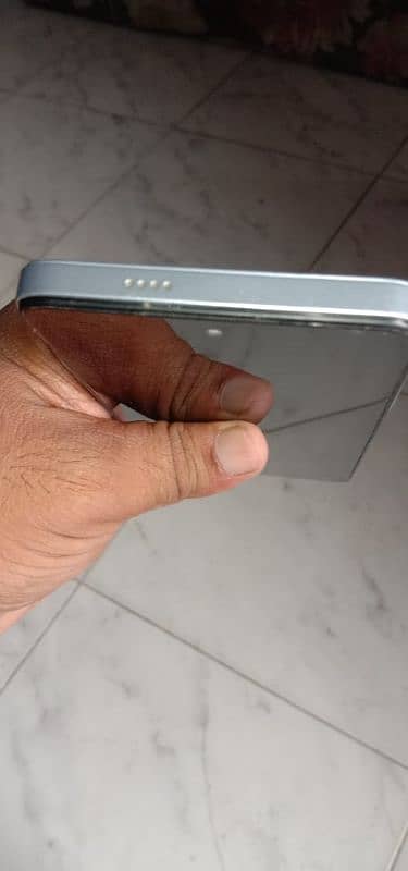 spark go 2024 1 year used in 1 hand condition 10/10 7