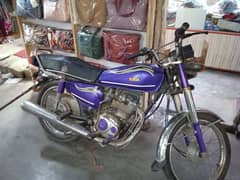 Honda 125 2000 model