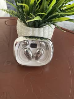 EarPods battery timing is good wireless earbuds