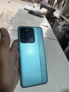 Tecno spark 8c