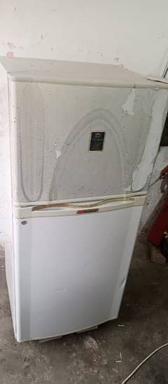 Dawlance Frij. . . 03055928518