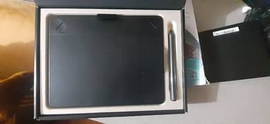 wacom intous creative pen & touch tablet