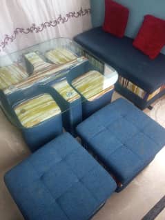 puffy set with central table