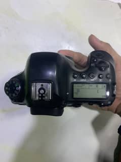 Canon EOS 6D Mark II – Full Frame DSLR