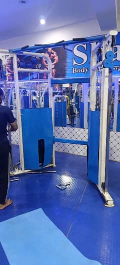 cross cable machine