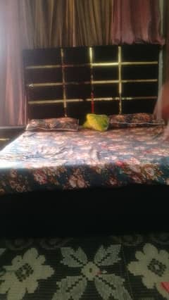 bed set with sitetable