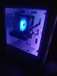 gaming PC with RX 6600 and riyzen 5 5600 basically new
