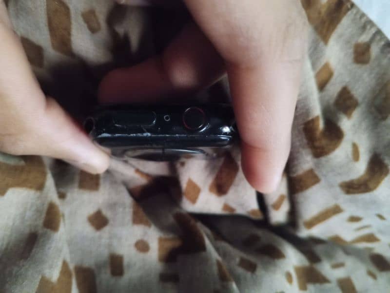 i8 pro max smart watch in used condition for sale 1 scratch on screen 3