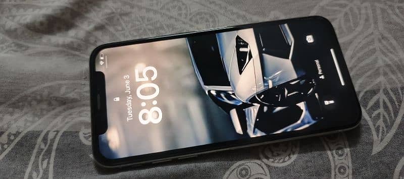 Iphone xs 256 Rs:39k factory unlock non pta 1