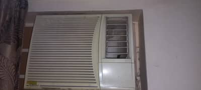 GENERAL WINDOW AC FOR SALE URGENT 0.75TON WORKING