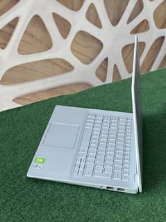 Dell inspiron i7 10th gen 16gb ram 256gb ssd 2gb graphic card laptop