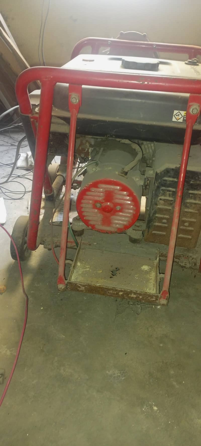 Empower 3kv generator in very good condition with automatic system 2