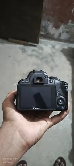 Canon 100d DSLR Camera