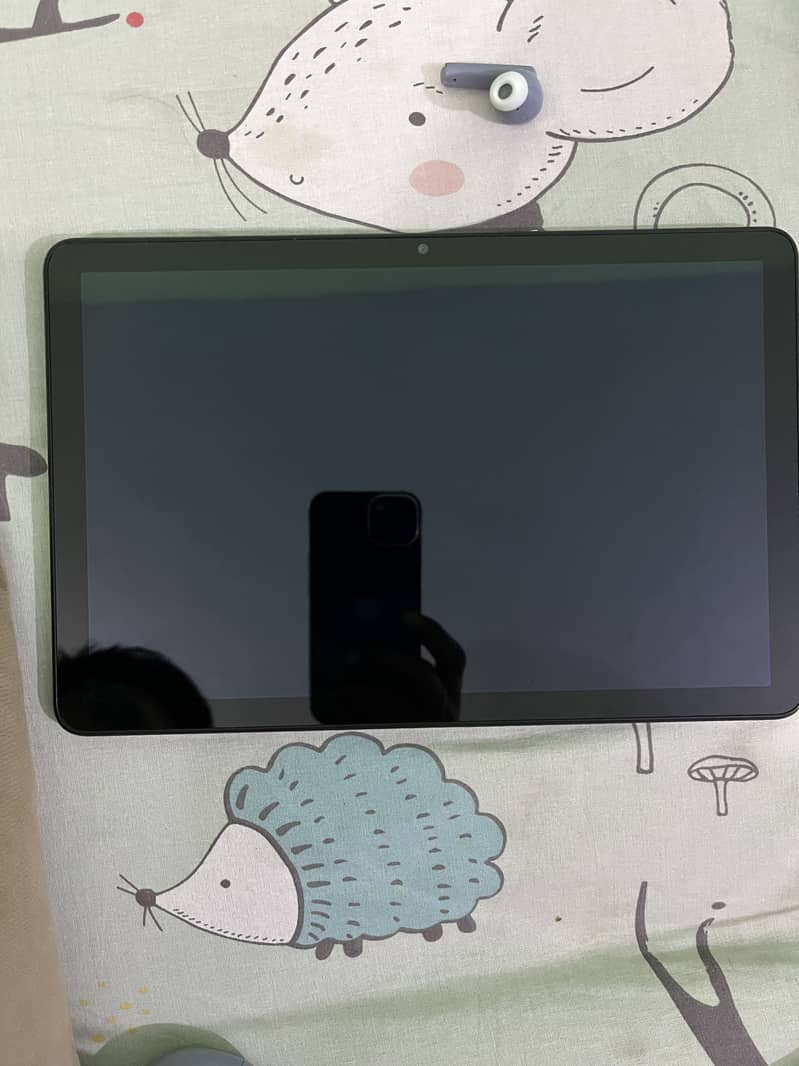 TCL Tab 10: Big screen, big battery and performance 1