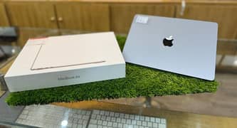 macbook Air M2 model 2022 For sale