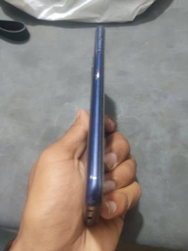 Note 9 with box 2