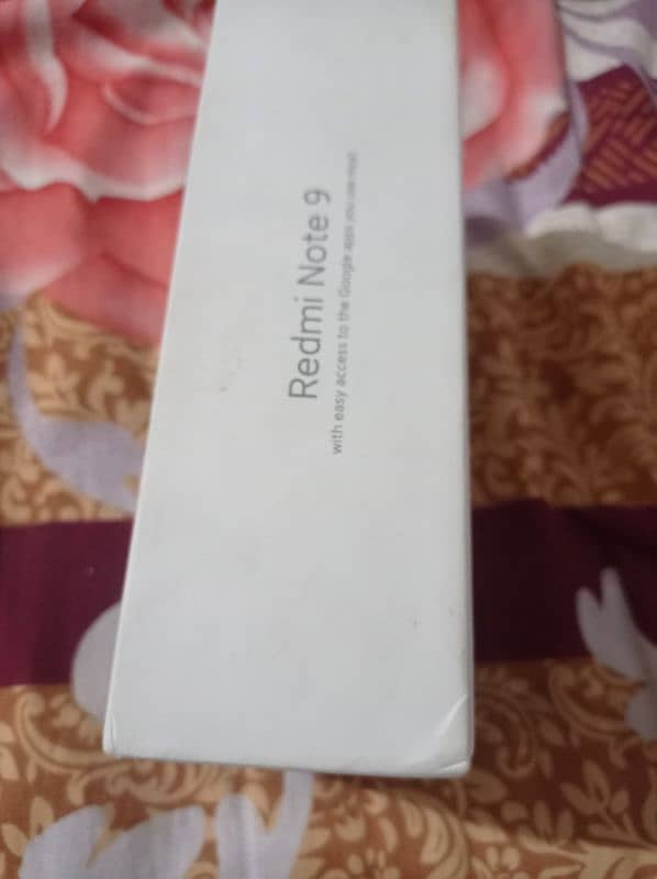 Note 9 with box 7