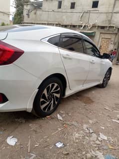 Honda Civic Oriel 2017