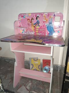 Kids study table and chair