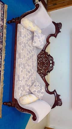 Dewan / Couch for sale