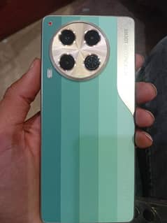 Techno camon 30 loewe edition