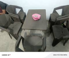 second hand 2Tables and 7Chairs