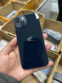 Iphone 14 ( 100 battery ) In apple warranty 