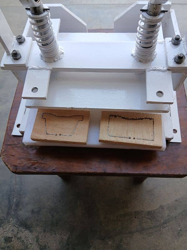 leather cutting press 4