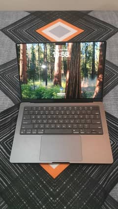 MacBook Pro M4 | 24GB RAM | 512GB SSD | 120Hz Display | Minor Issue