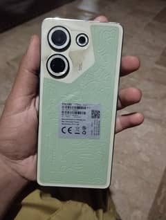 Tecno camon 20 full box 33w charger no shade urgent sale