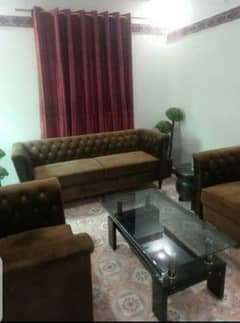 5 seater sofa set available with cusions for sale.