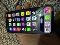 iphone 13 pro with charger 100% battery
