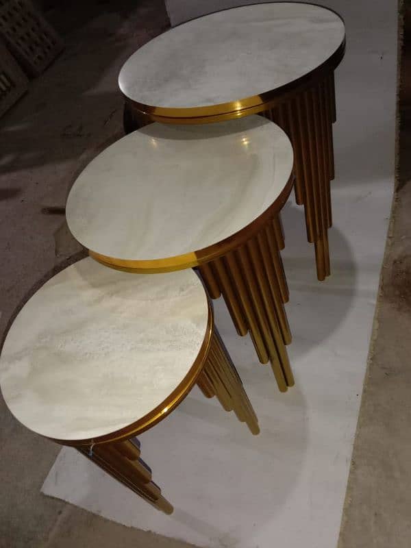 coffee tables and triple tables 0