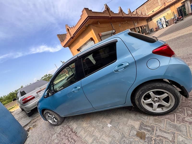 Toyota Vitz 2015 2