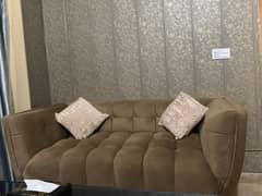 Selling Sofa Set Good Condition