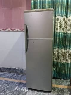 Hitachi ka par fridge