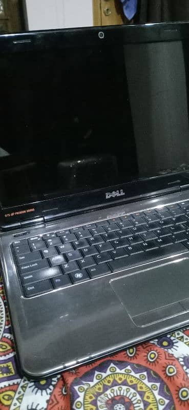 Urgently selling laptop