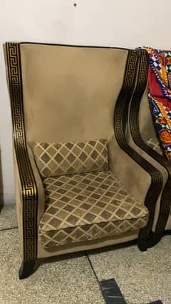 7seater sofa set with 2chairs with 1 table with 2decoretin set