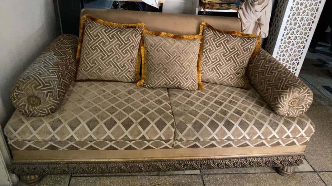 7seater sofa set for sell 2